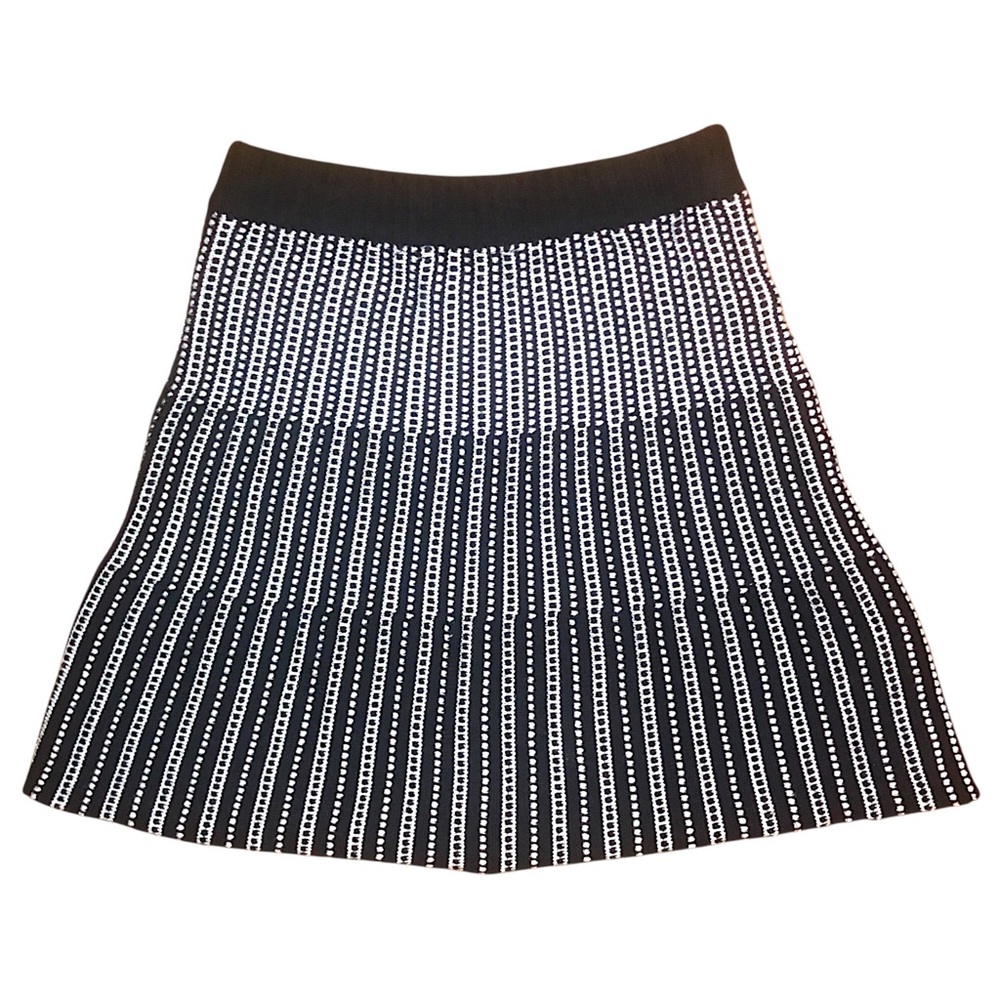 CANDIE'S black & white knit skater skirt